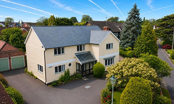 4 Bedroom Detached House For Sale In Lucks Lane, Howe Street, Chelmsford, CM3