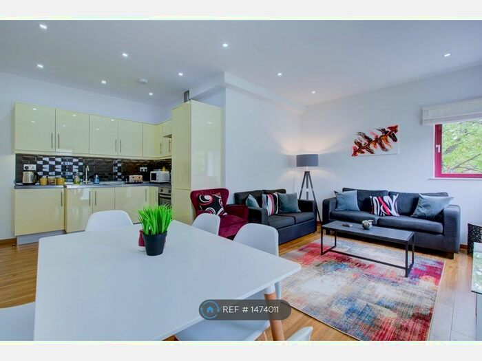 2 Bedroom Flat To Rent In Fareham Point, Fareham, PO16