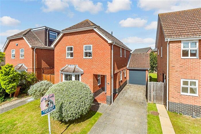 4 Bedroom Detached House For Sale In Sharps Field, Headcorn, Ashford, Kent, TN27