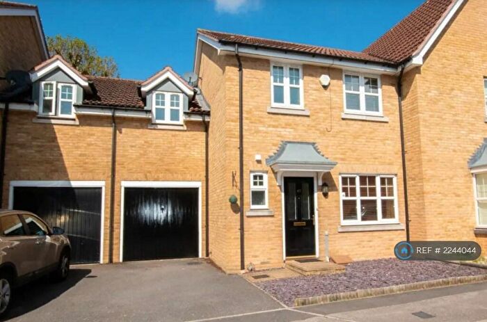 3 Bedroom Terraced House To Rent In Aspen Grove, Pinner, HA5