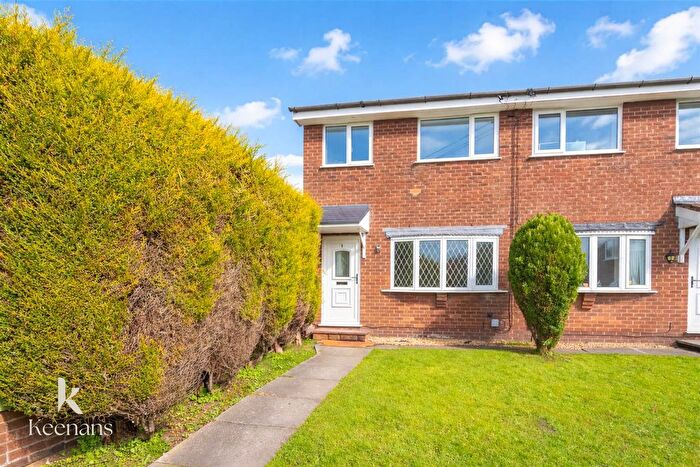 3 Bedroom Semi-Detached House For Sale In Stanbury Close, Burnley, BB10