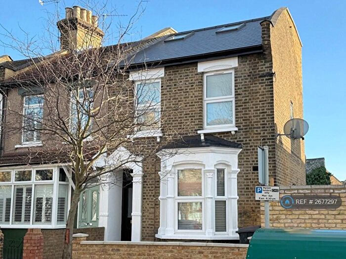 2 Bedroom Flat To Rent In London, London, E11