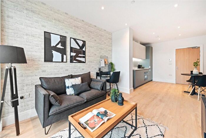 1 Bedroom Apartment To Rent In Pyrcroft Road, Chertsey, Surrey, KT16