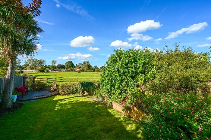 3 Bedroom Detached House For Sale In Laleham, Surrey, TW18