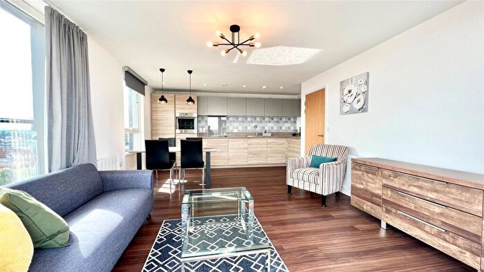 2 Bedroom Apartment To Rent In Kings Road, Reading, Berkshire, RG1