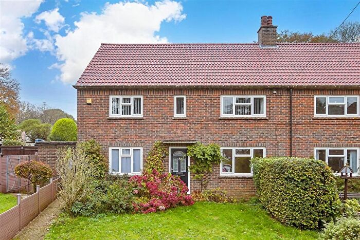 2 Bedroom Maisonette For Sale In Tanners Mead, Staplefield, Haywards Heath, West Sussex, RH17