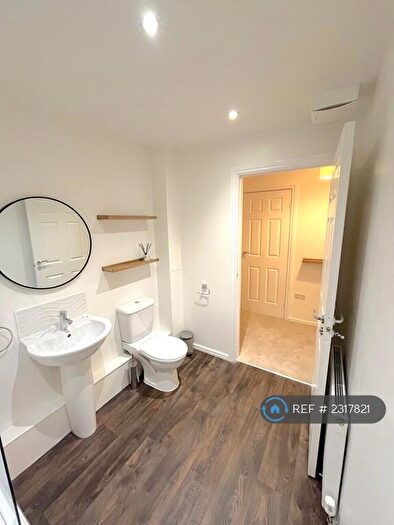 1 Bedroom Flat To Rent In Arneil Drive, Edinburgh, EH5