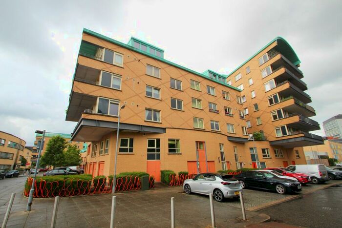 1 Bedroom Flat To Rent In St Valentines Terrace, New Gorbals., G5