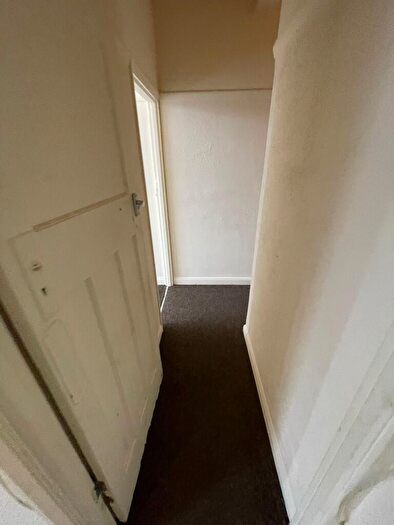 2 Bedroom Flat To Rent In B Tudor Parade, High Road, Romford, RM6