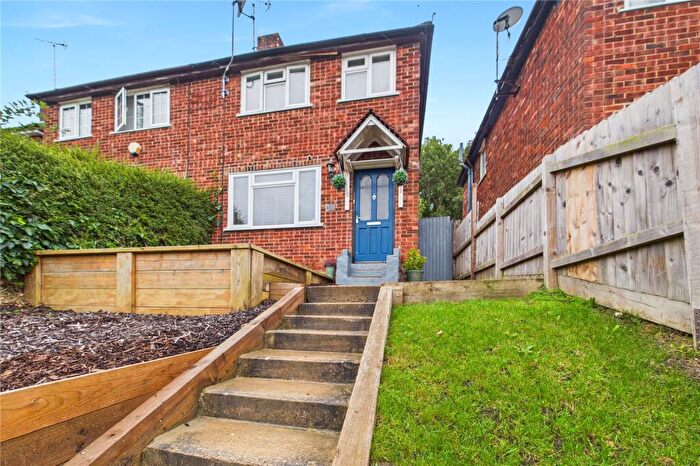 3 Bedroom Semi-Detached House For Sale In Rodway Road, Tilehurst, Reading, Berkshire, RG30