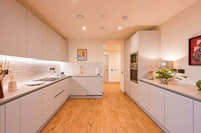 2 Bedroom Flat To Rent In The Eades, Selborne Road, Walthamstow, E17