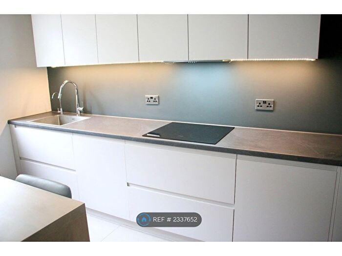 6 Bedroom Detached House To Rent In Dukes Avenue, New Malden, KT3