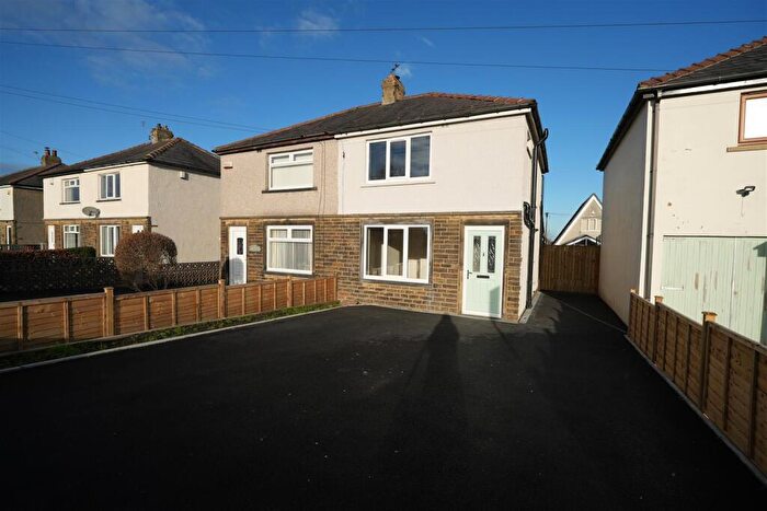 3 Bedroom Semi Detached House For Sale In Westfield Lane, Wyke, Bradford, BD12