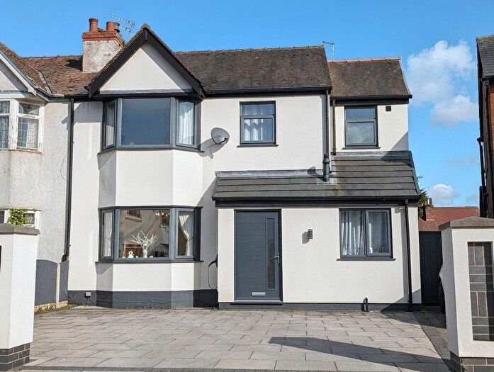 4 Bedroom Semi-Detached House To Rent In Golf Open - Ashton Road, Hillside - Sleeps - Modern Comfort Just Moments From The Action, PR8