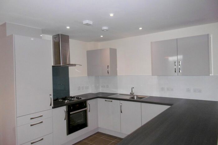 2 Bedroom Flat To Rent In Tewkesbury Place, Beeston, NG9