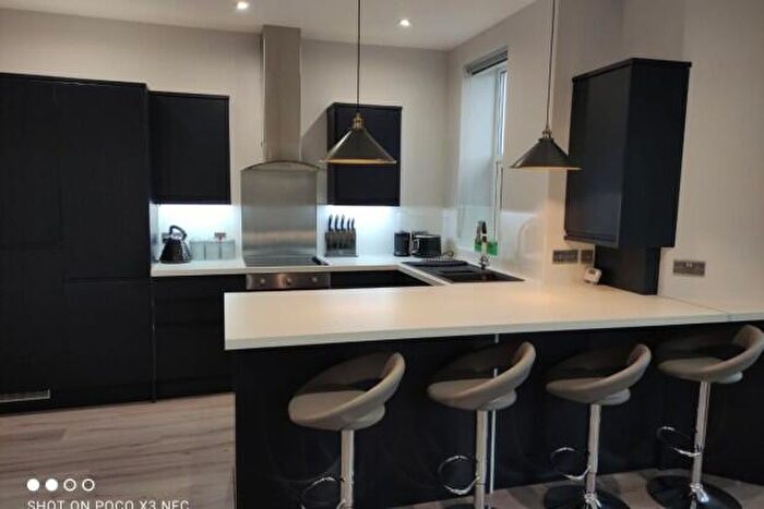 2 Bedroom Flat To Rent In Richmond Road Cardiff, CF24