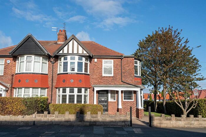 3 Bedroom Semi-Detached House For Sale In Cauldwell Lane, Whitley Bay, NE25