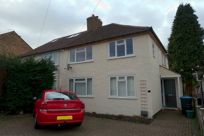 2 Bedroom Maisonette To Rent In Caterham, Surrey, CR3