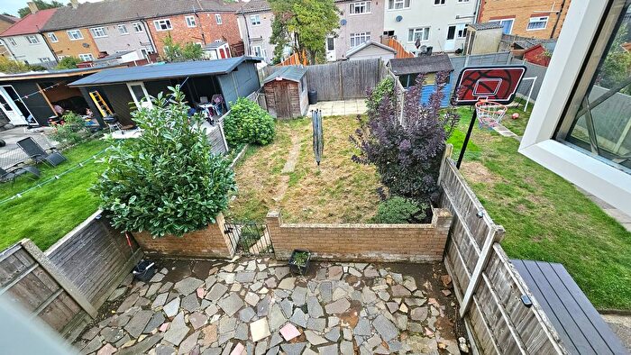 2 Bedroom Terraced House To Rent In Hilldene Avenue, Romford, RM3