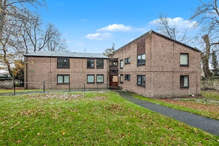 4 Bedroom Flat For Sale In Flat, Benwell Close, Benwell Grange, Newcastle Upon Tyne, Tyne And Wear, NE15