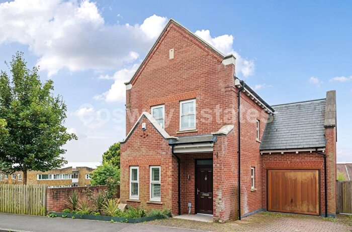 4 Bedroom Detached House To Rent In Charles Sevright Way, Mill Hill, NW7