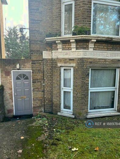 Studio To Rent In Cavendish Road, London, NW6