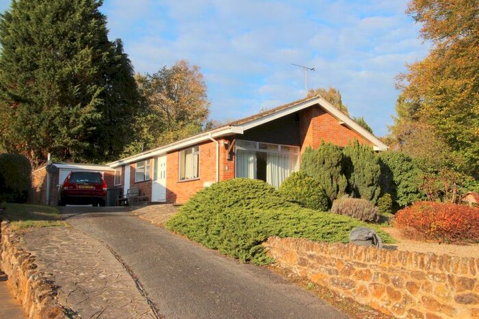 2 Bedroom Bungalow To Rent In Adams Bottom, Leighton Buzzard, LU7