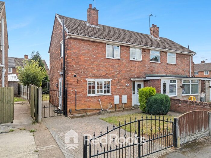 3 Bedroom Semi-Detached House For Sale In Woodside Road, Doncaster, South Yorkshire, DN5