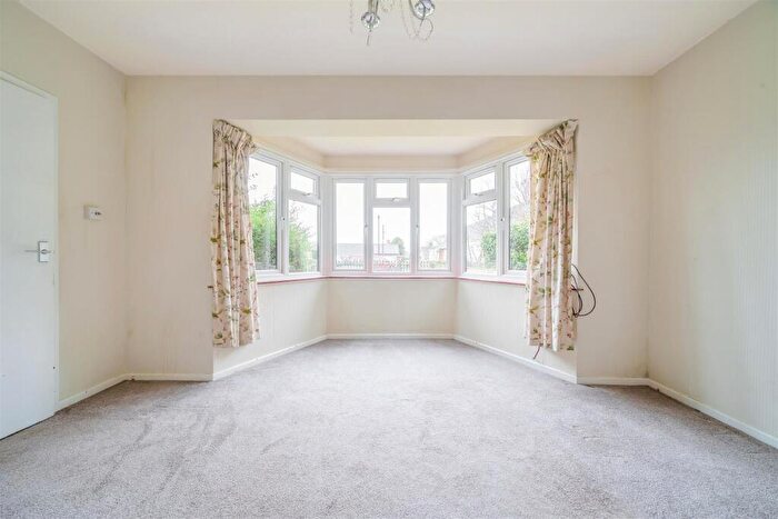 2 Bedroom Detached Bungalow For Sale In Coronation Close, Pewsey, SN9