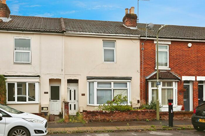 4 Bedroom Terraced House For Sale In High Street, Eastleigh, SO50