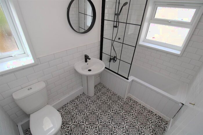 3 Bedroom Terraced House To Rent In High Street, Porth, CF39