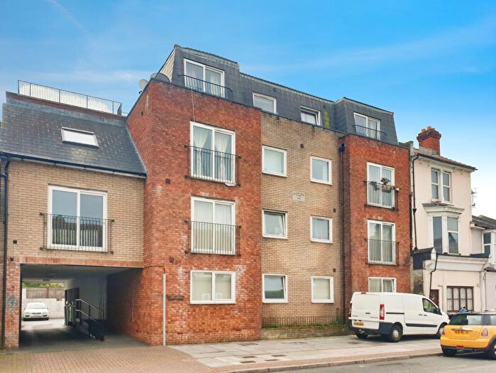 1 Bedroom Apartment To Rent In William Albert Court, New Road, Portsmouth, PO2