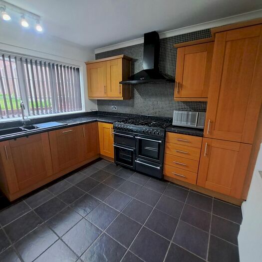 3 Bedroom Terraced House To Rent In Ochre Dike Walk, Rotherham, S61