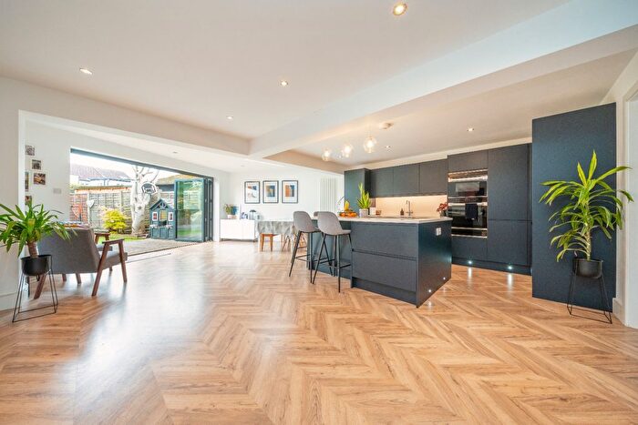 4 Bedroom End Terrace House For Sale In Mandeville Road, Shepperton, Surrey, TW17