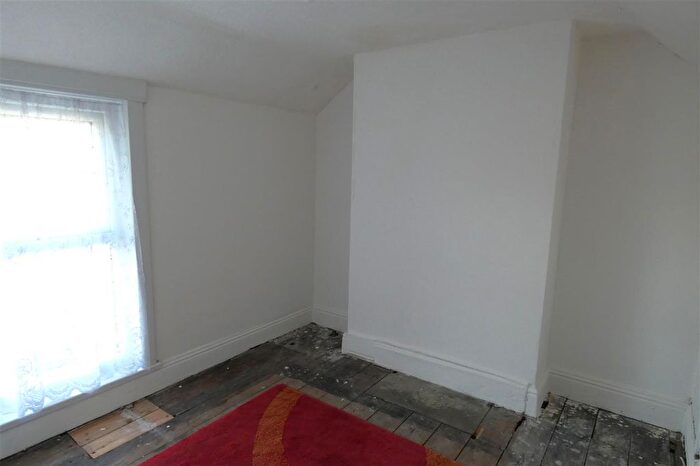 3 Bedroom End Of Terrace House For Sale In Belle Vue Terrace, Pembroke Dock, SA72