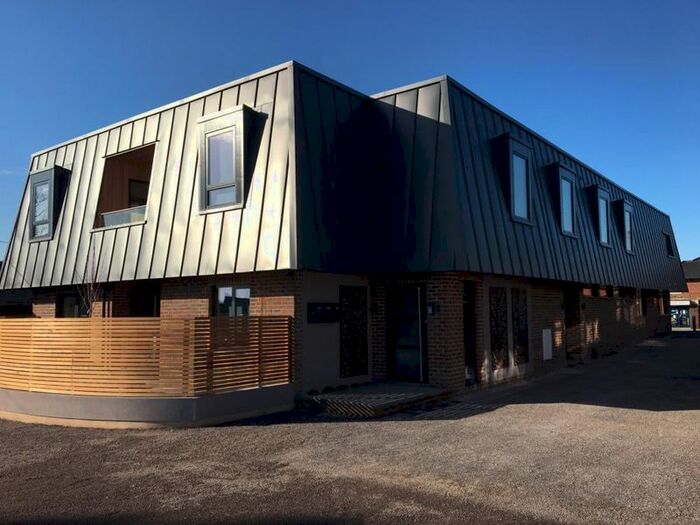 2 Bedroom Flat To Rent In High Street, Edenbridge, TN8