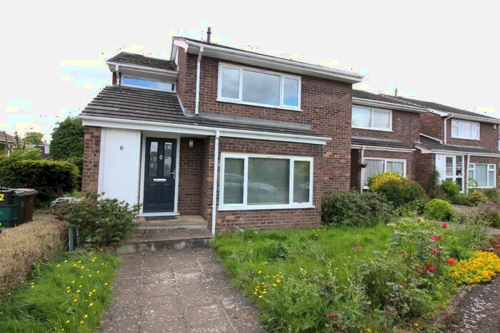 3 Bedroom Semi-Detached House To Rent In Knolls Close, Worcester Park, Surrey, KT4