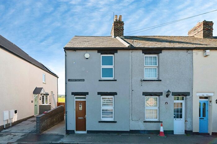 2 Bedroom End Terrace House For Sale In Wennington Road, Wennington, Rainham, RM13