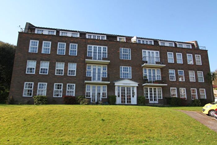 2 Bedroom Flat For Sale In Link Road, Eastbourne, BN20