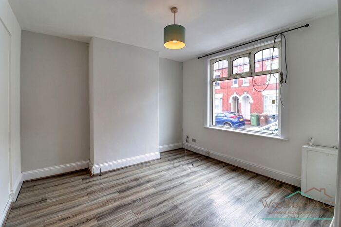 Semi-Detached House To Rent In Whitworth Road, Wellingborough, NN8