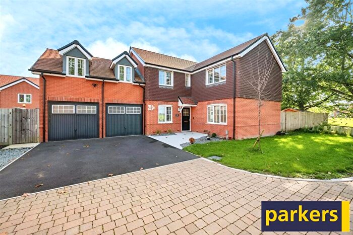 5 Bedroom House For Sale In Garrett Drive, Shinfield, Reading, Berkshire, RG2