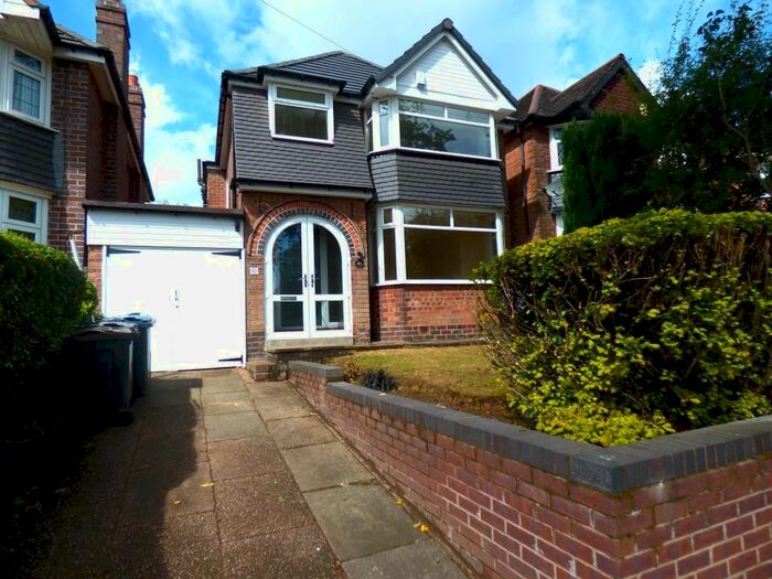 3 Bedroom Semi-Detached House To Rent In Edenhall Road, Quinton, Birmingham, B32