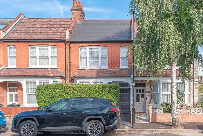 2 Bedroom Flat For Sale In Baden Road, London, N8
