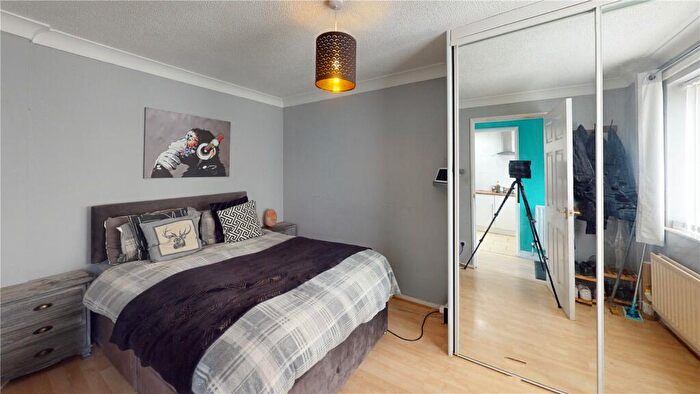 1 Bedroom Bungalow For Sale In Greenfinch Close, Washington, NE38