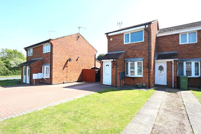 2 Bedroom End Of Terrace House To Rent In Hawkshead Way, Peterborough, Cambridgeshire, PE4