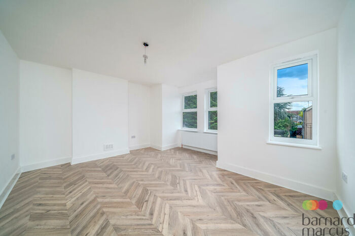 3 Bedroom House To Rent In Percy Road, North Finchley, London, N12