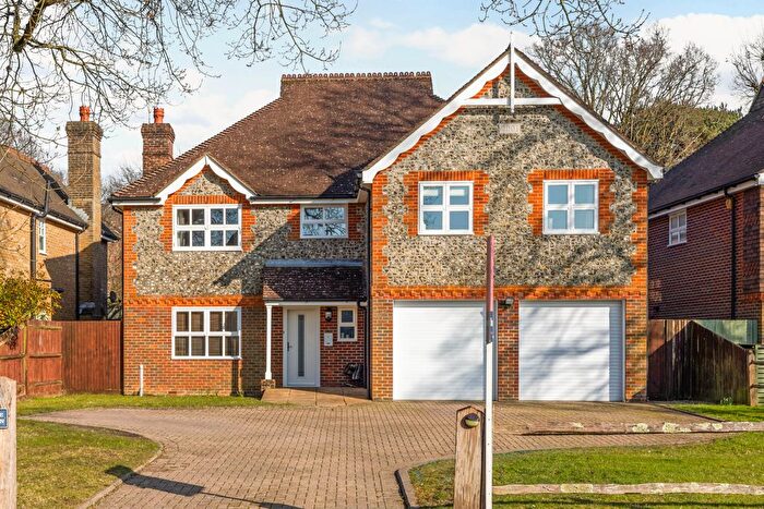 4 Bedroom Detached House For Sale In New Town Road, Storrington, RH20