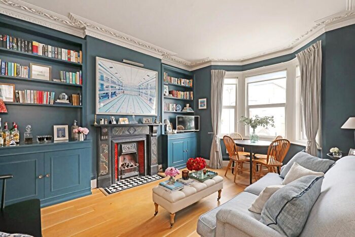 2 Bedroom Flat To Rent In Whittingstall Road, Parsons Green, SW6