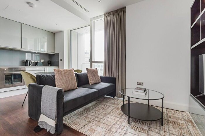 1 Bedroom Apartment To Rent In Harbour Way, London, E14