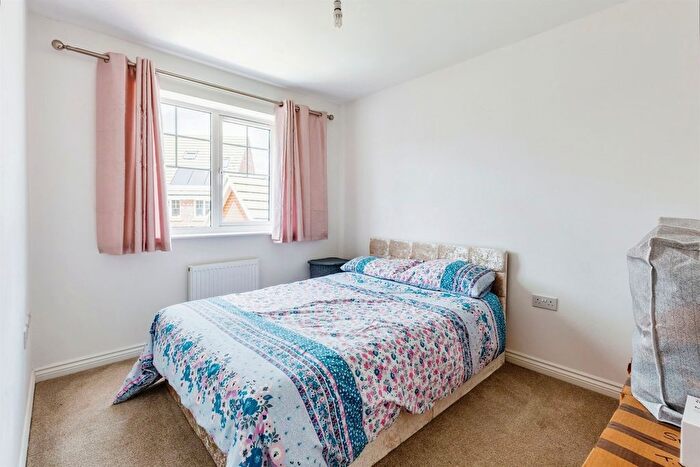 5 Bedroom Detached House For Sale In Darsdale Drive, Raunds, Wellingborough, NN9